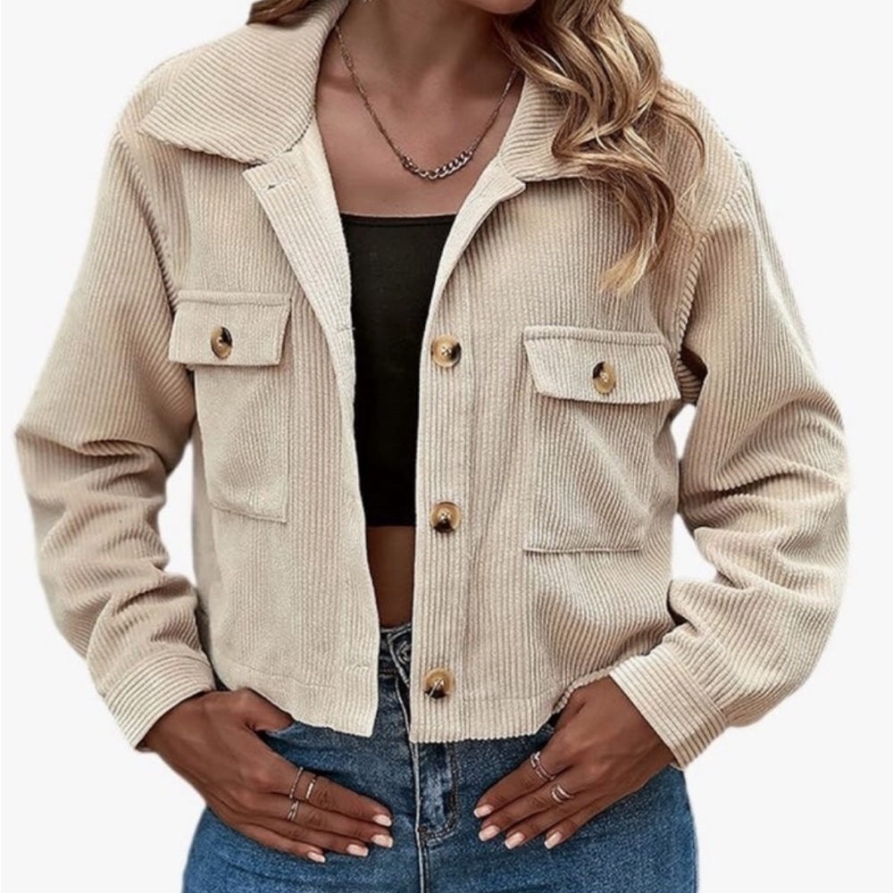 Cropped corduroy button jacket